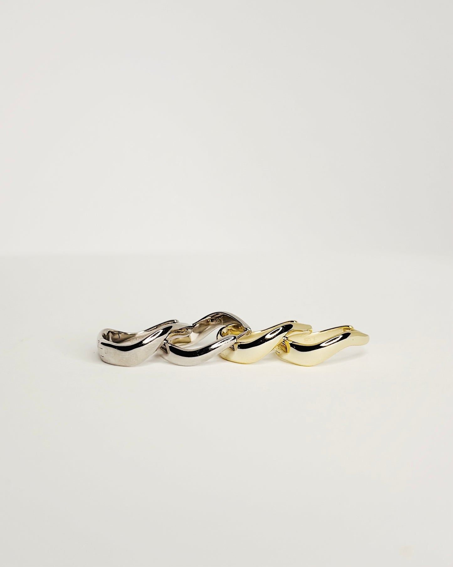 Hoa tai | Vòng tròn Wave of Elegance
