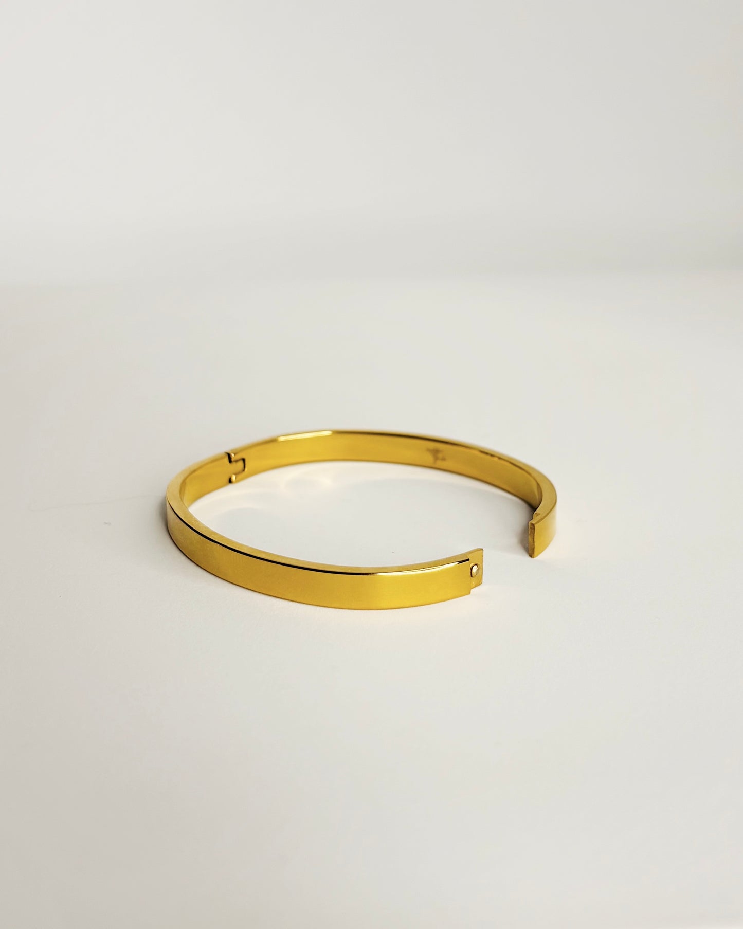 Bangle | The Bold Essential